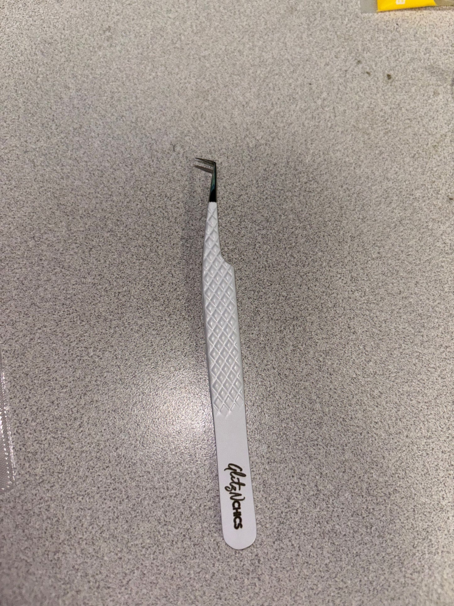 90 Degree Fiber Tip Tweezer image 0