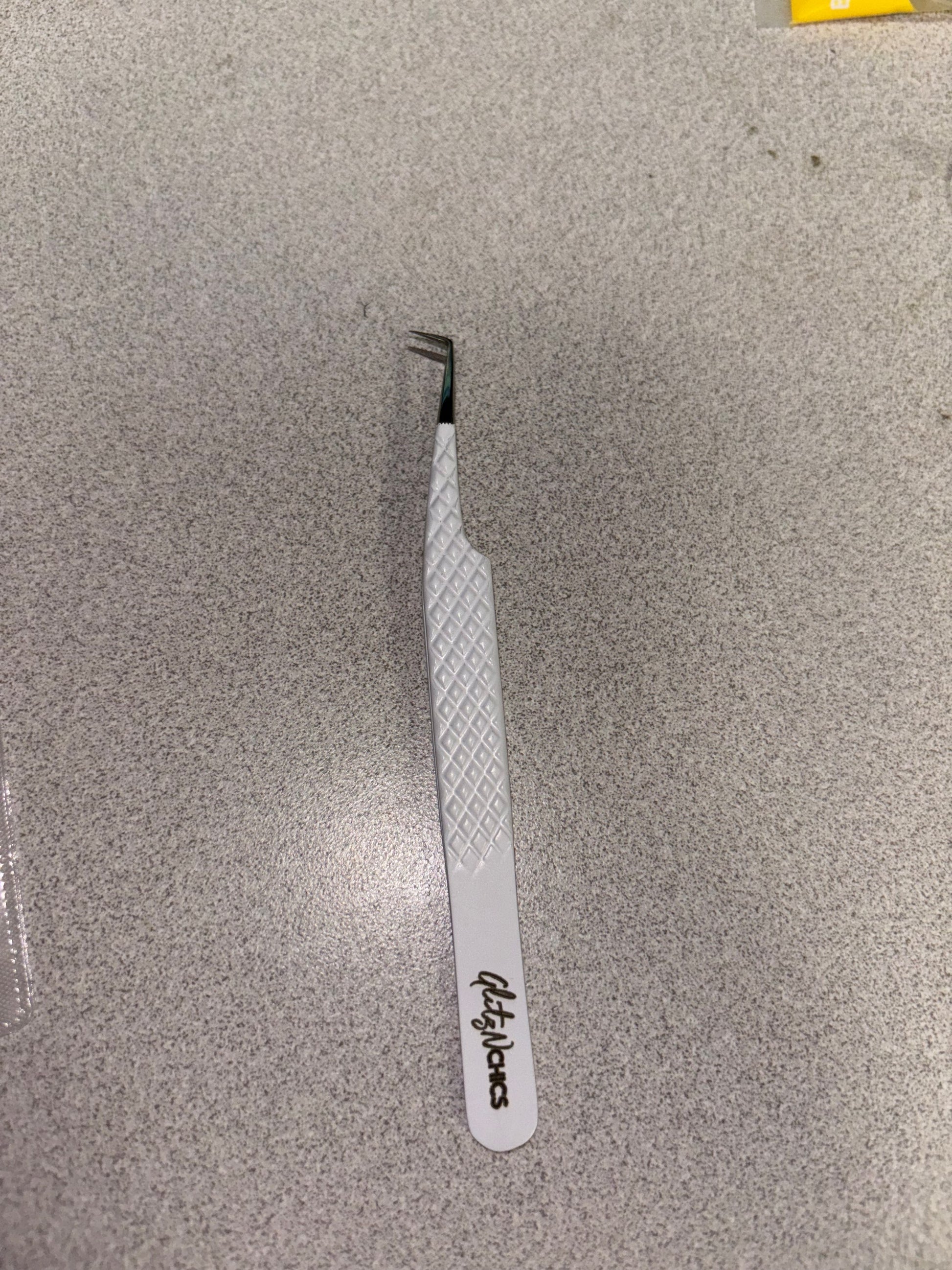 90 Degree Fiber Tip Tweezer image 0