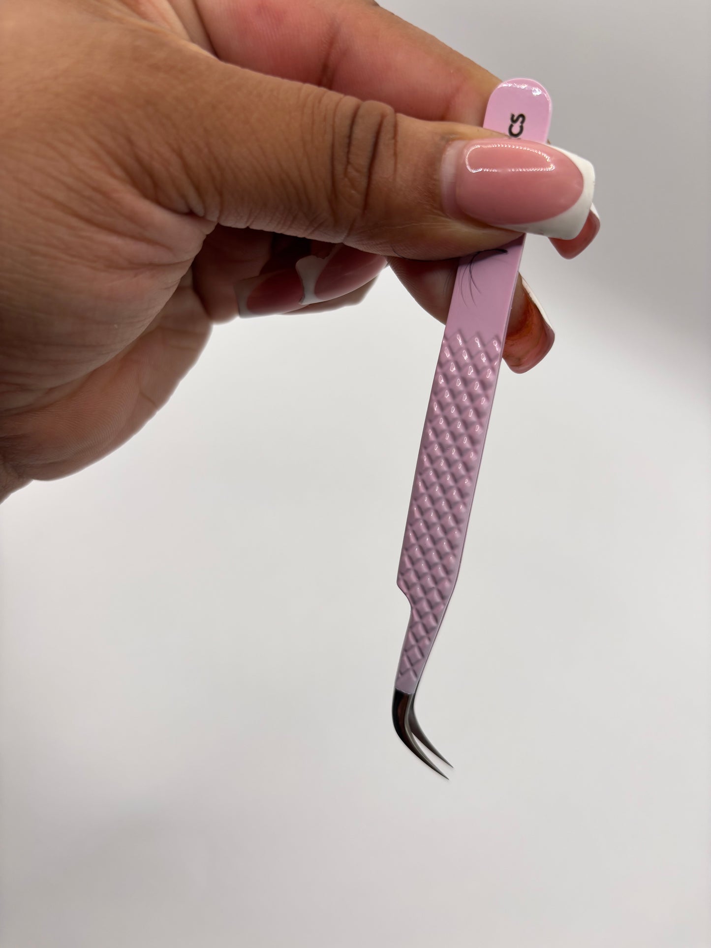 Strong curve tweezer